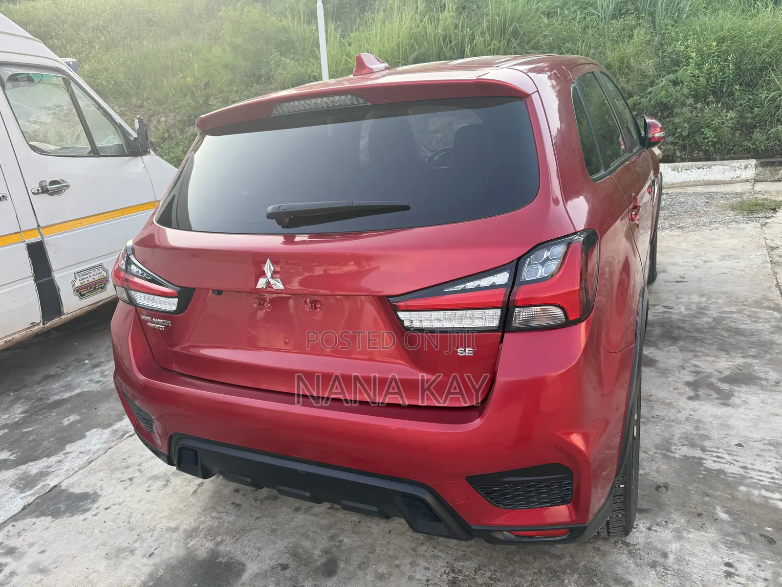 Mitsubishi Outlander 2021 Red