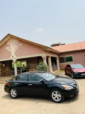 Nissan Altima 2.5 SV 4dr Sedan (2.5L 4cyl CVT) 2014 Black