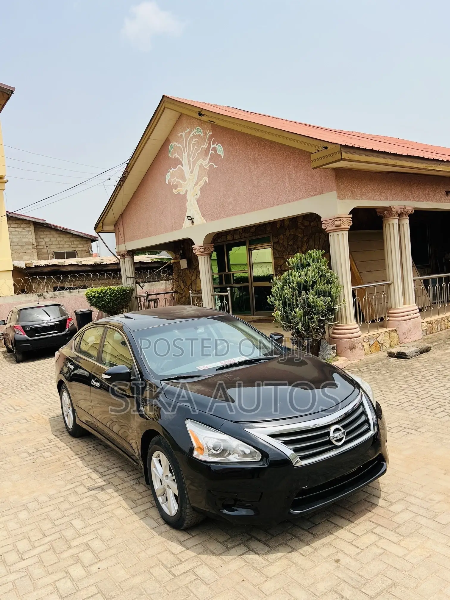Nissan Altima 2.5 SV 4dr Sedan (2.5L 4cyl CVT) 2014 Black