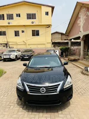 Nissan Altima 2.5 SV 4dr Sedan (2.5L 4cyl CVT) 2014 Black