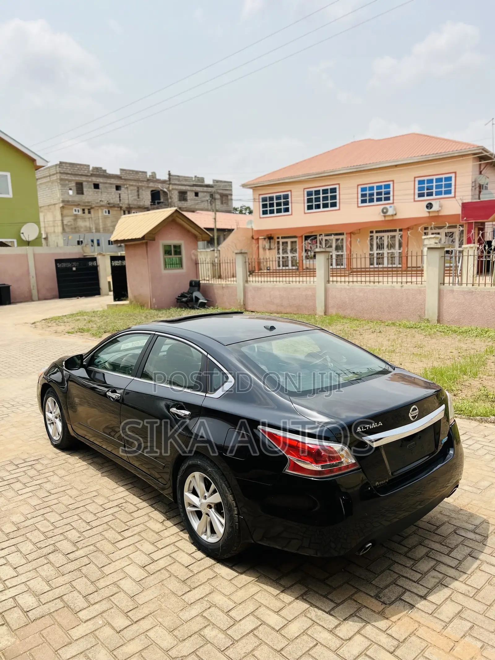Nissan Altima 2.5 SV 4dr Sedan (2.5L 4cyl CVT) 2014 Black