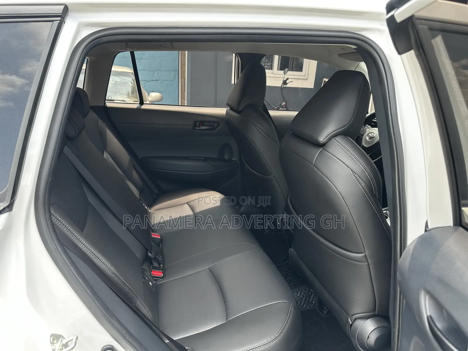 Toyota Frontlander 2.0 Petrol FWD 2022 White