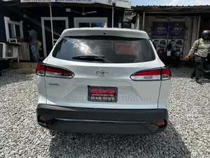 Toyota Frontlander 2.0 Petrol FWD 2022 White