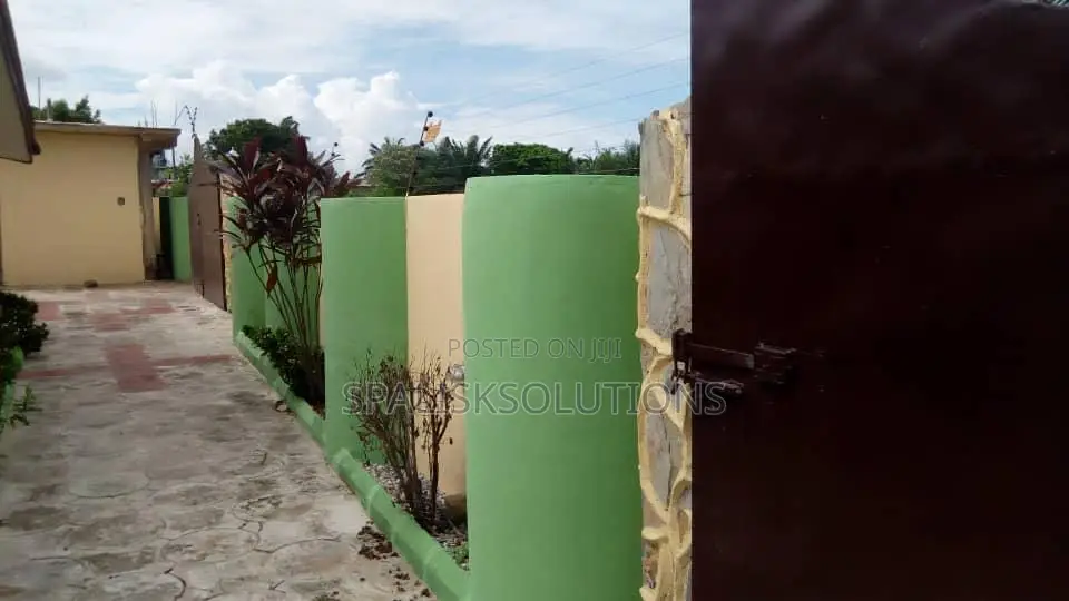 Furnished 5bdrm House in Obuom, Kasoa for sale