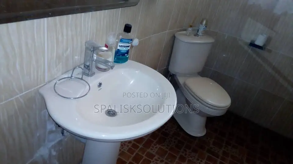 Furnished 5bdrm House in Obuom, Kasoa for sale