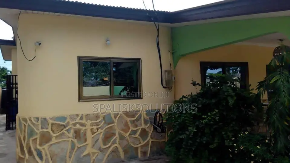 Furnished 5bdrm House in Obuom, Kasoa for sale