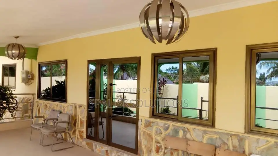 Furnished 5bdrm House in Obuom, Kasoa for sale