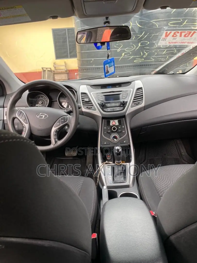 Hyundai Elantra SE 4dr Sedan (1.8L 4cyl 6M) 2015 Black