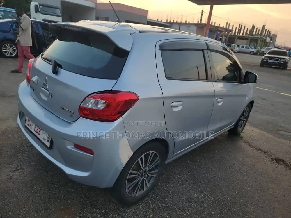Mitsubishi Mirage 2017 Silver