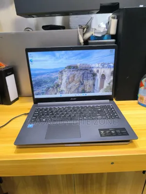 Laptop Acer Aspire 3 8GB Intel Celeron SSD 128GB