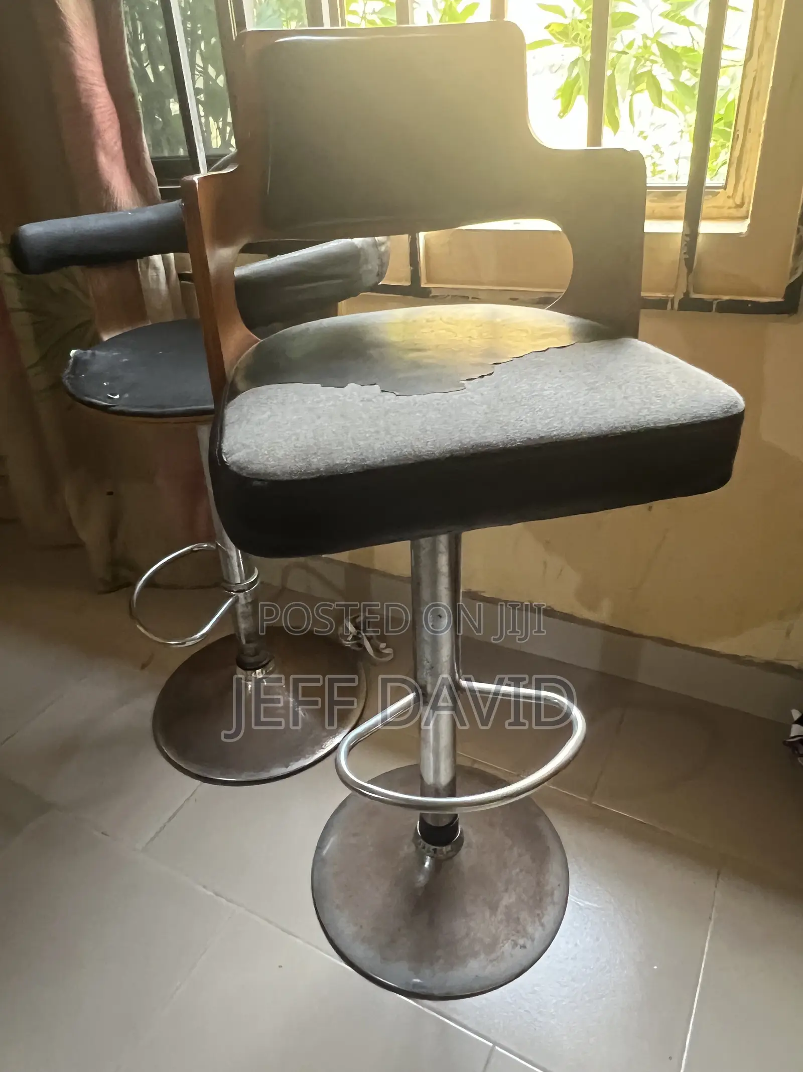 Vintage Adjustable Swivel Bar Stool / Drafting Chair