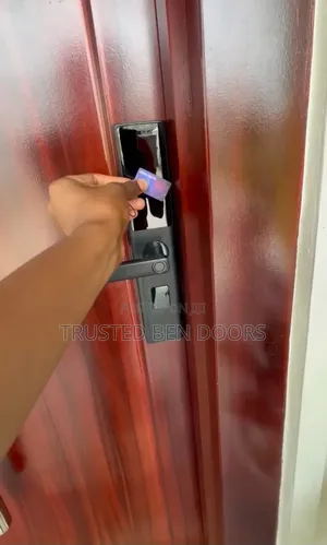 Wireless Tuya Wifi Smart Door Lock for Wooden Doors