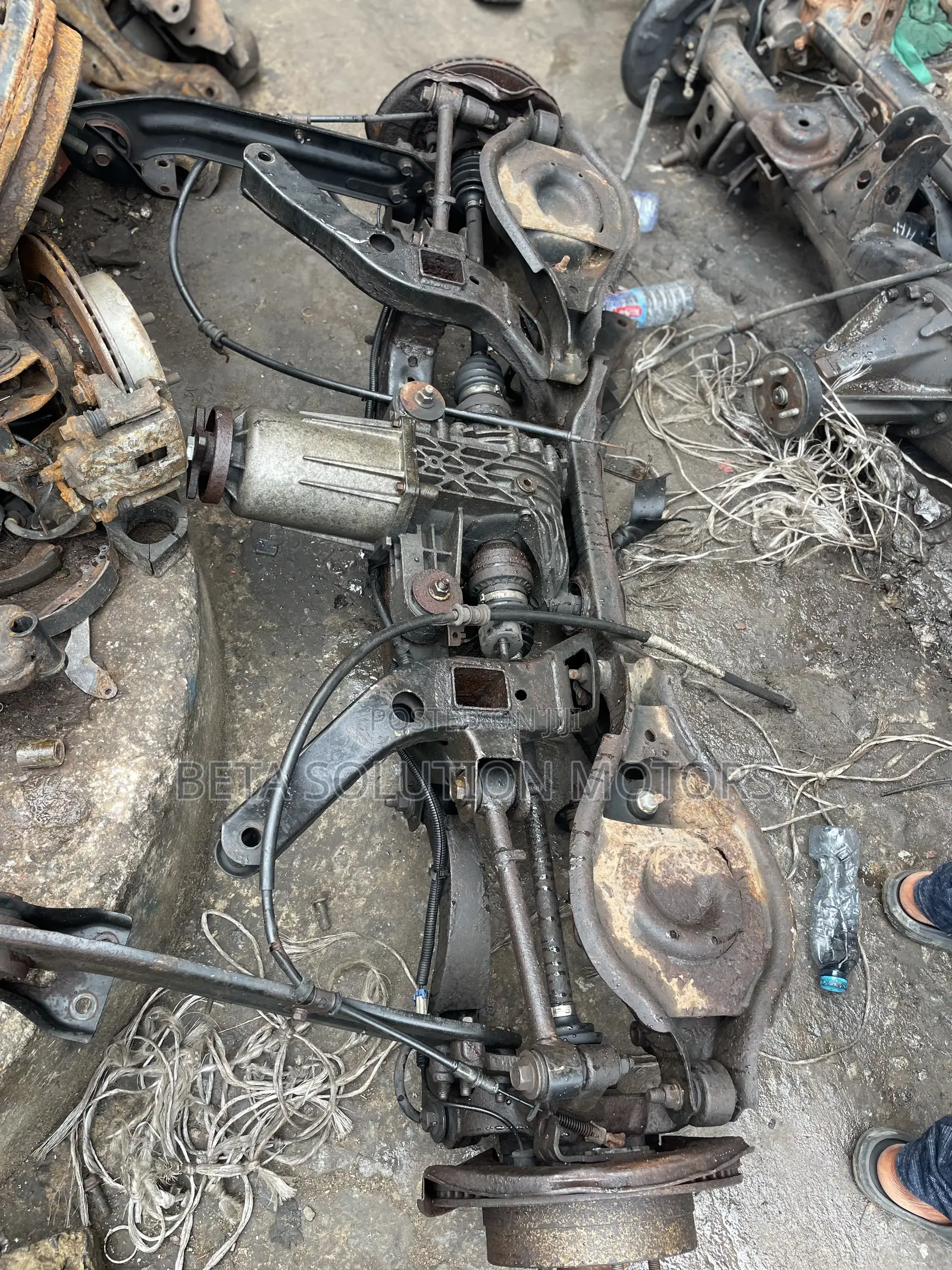 Chevrolet Equinox, GMC Back Axle