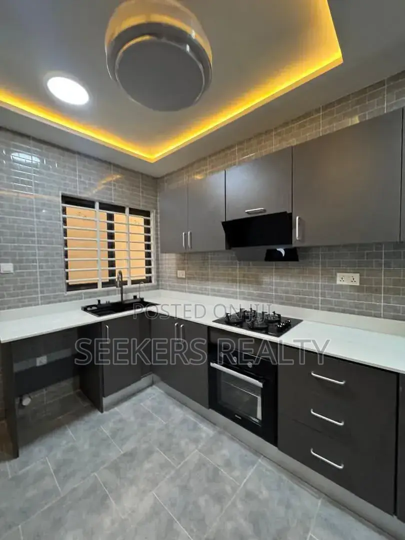 3bdrm House in Seekers Realty, Manet Junction for sale