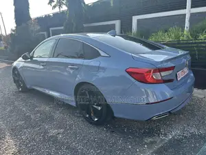 Honda Accord Touring 2018 Blue