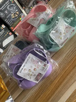 Easy to Clean Baby Feeding Set(Dishwasher Safe Silicone)