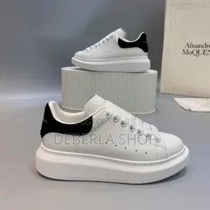 Alexander McQueen Sneakers