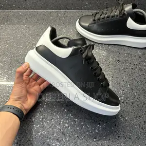Alexander McQueen Sneakers