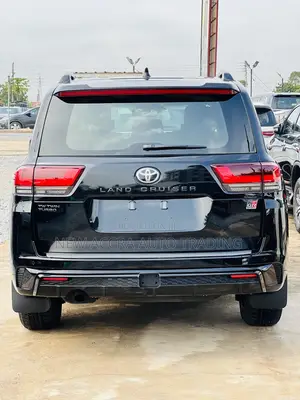 New Toyota Land Cruiser LC300 2025 Black
