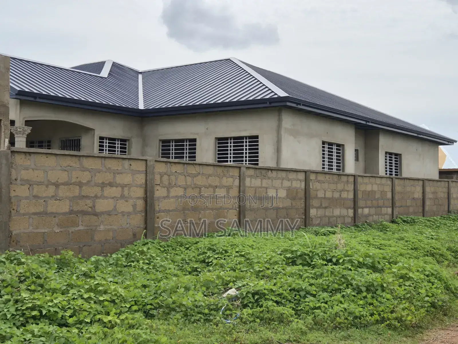 5bdrm House in Vitting-Target, Tamale Municipal for sale