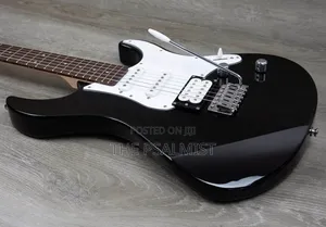 Yamaha Pacifica 112v Electric Guitar