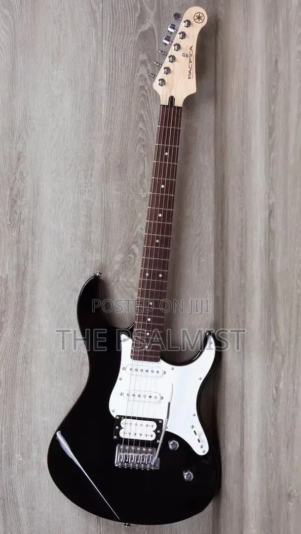 Yamaha Pacifica 112v Electric Guitar