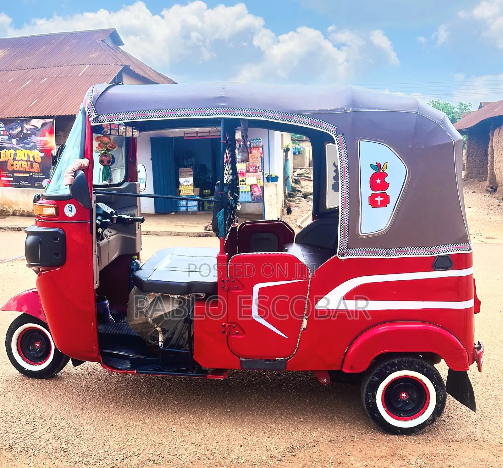 Bajaj RE 2025 Red
