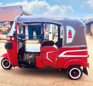 Bajaj RE 2025 Red