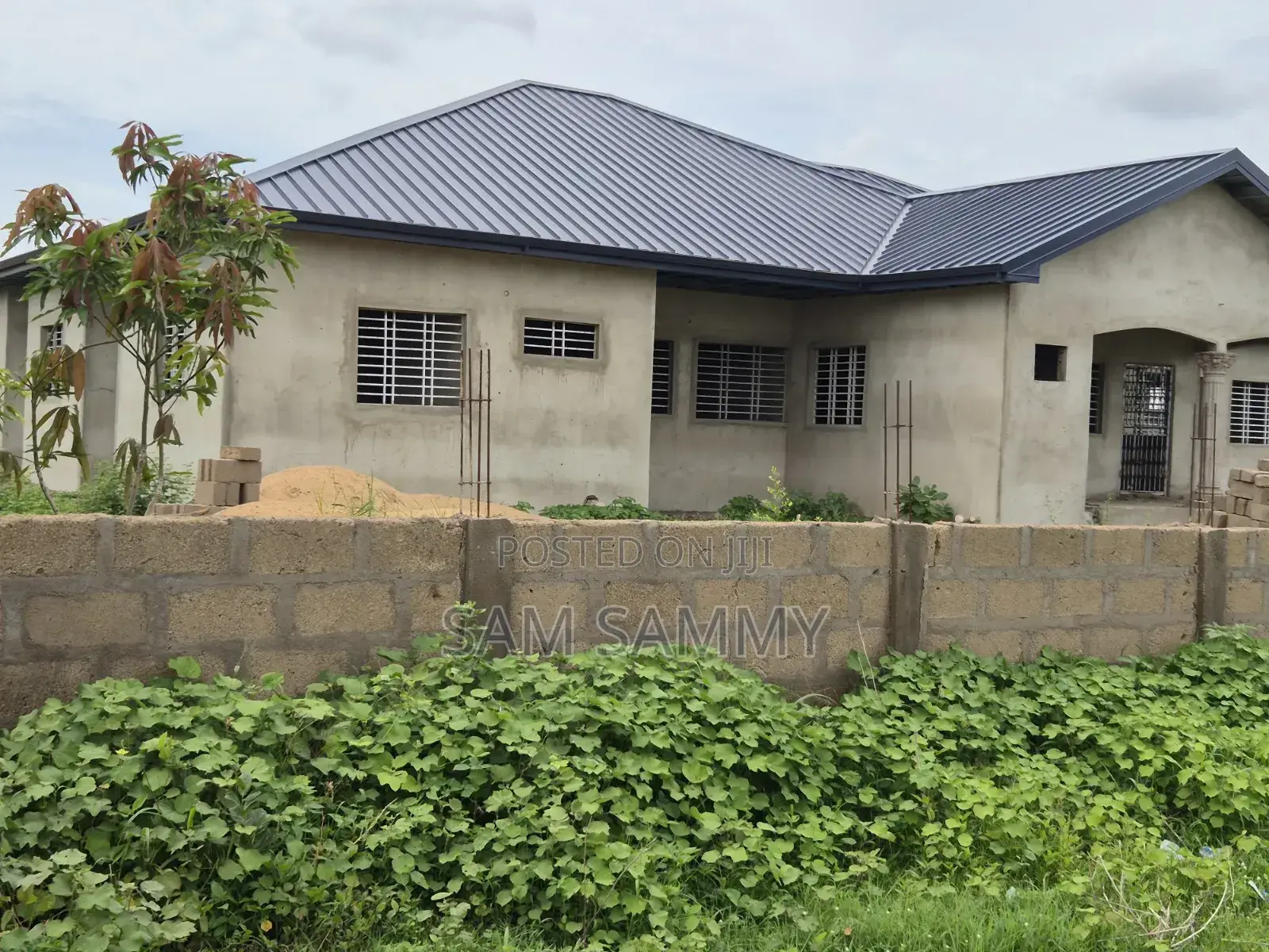 5bdrm House in Vitting-Target, Tamale Municipal for sale
