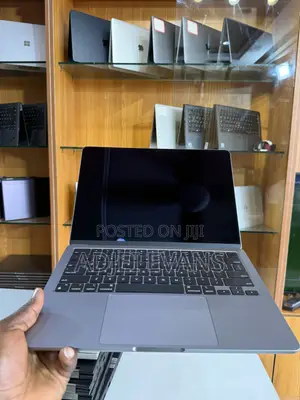 Laptop Apple MacBook Air 2024 M3 8GB Apple M3 SSD 256GB