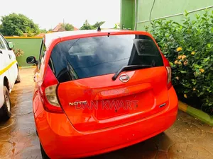Nissan Note 2013 Orange