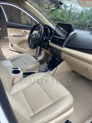 Toyota Yaris 2014 White