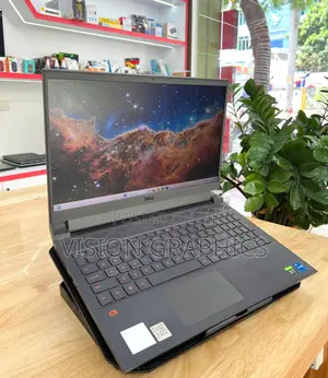Laptop Dell G15 5520 16GB Intel Core i9 SSD 1T
