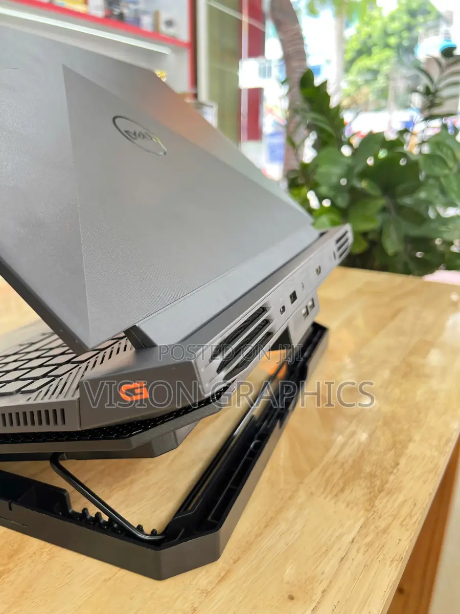 Laptop Dell G15 5520 16GB Intel Core i9 SSD 1T