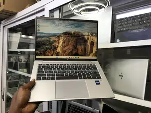 New Laptop HP EliteBook 840 G9 16GB Intel Core i5 SSD 256GB