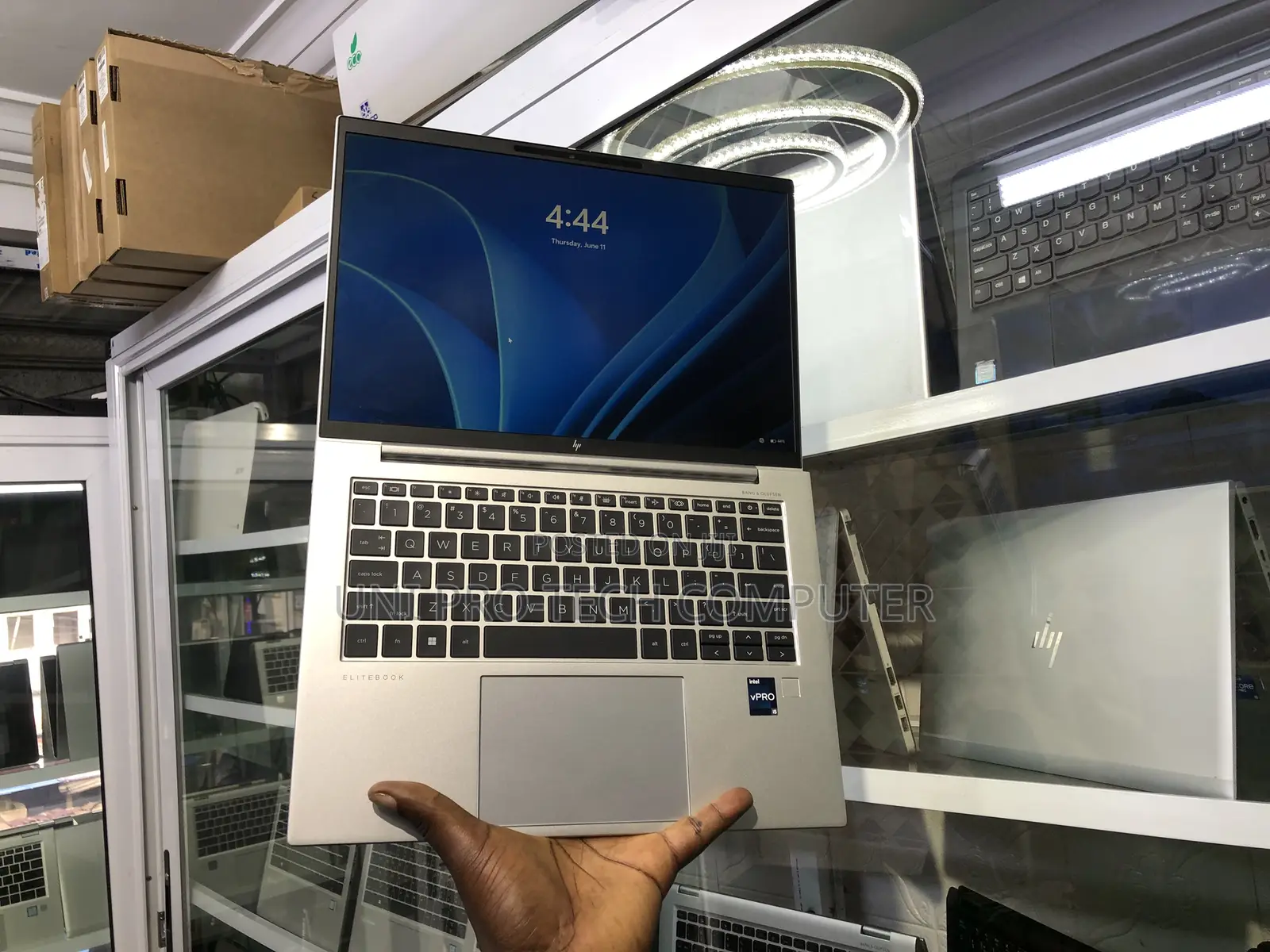 New Laptop HP EliteBook 840 G9 16GB Intel Core i5 SSD 256GB