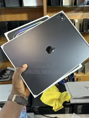 Apple iPad Pro 13 (2024) 256 GB Black
