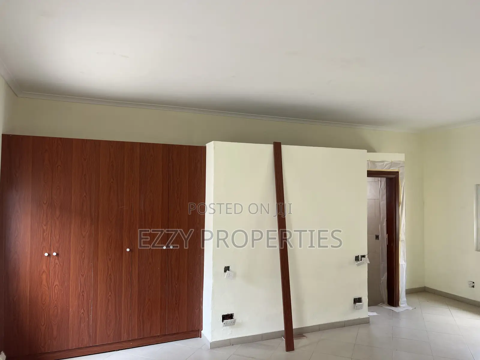 9bdrm House in East Legon for rent