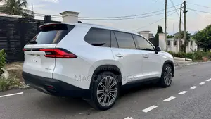 Toyota Highlander Limited 2025 White