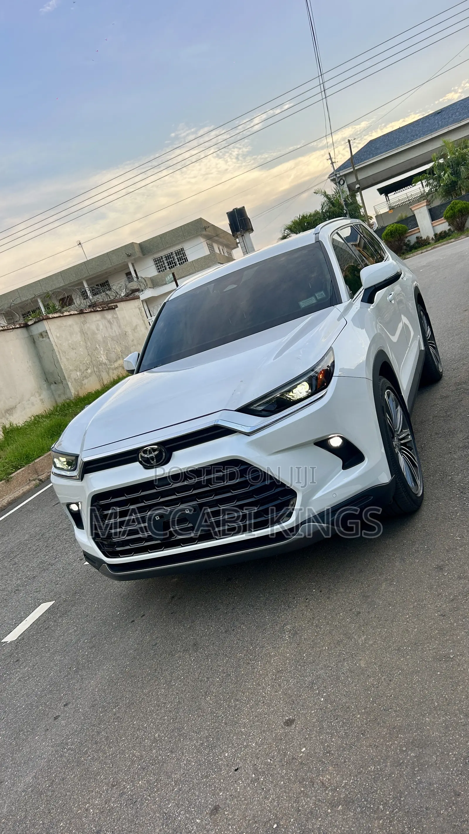 Toyota Highlander Limited 2025 White