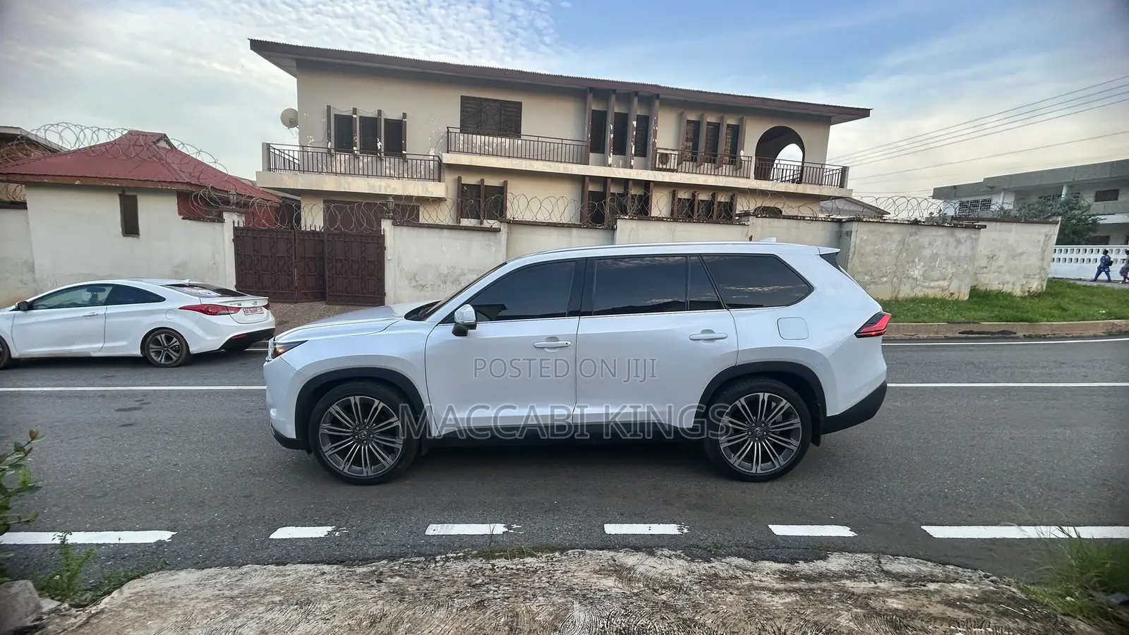Toyota Highlander Limited 2025 White