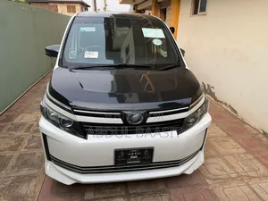 Toyota Voxy 2015 White