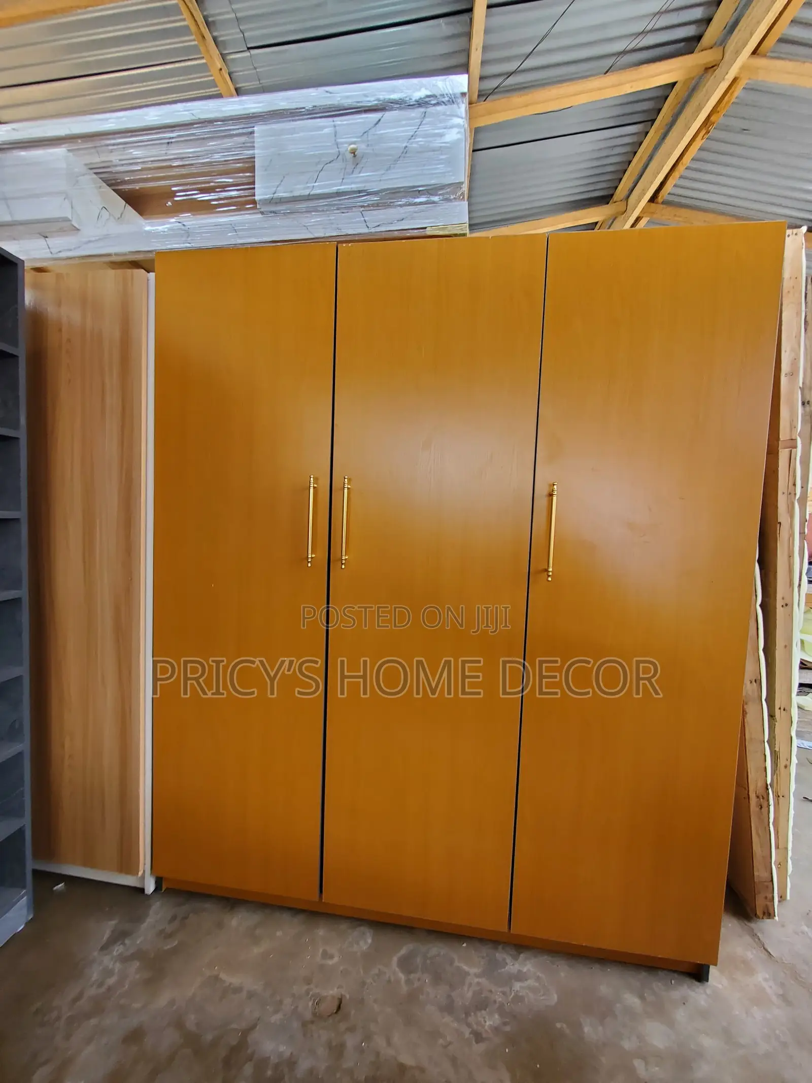 Modern 3-Door Laminated Wardrobe – Elegant, Spacious Durable