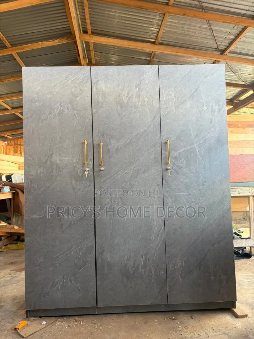 Modern 3-Door Laminated Wardrobe – Elegant, Spacious Durable