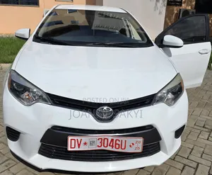Toyota Corolla 2016 Off white