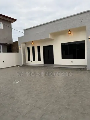 3bdrm House in Spintex Manet:- 3, Coca Cola for sale