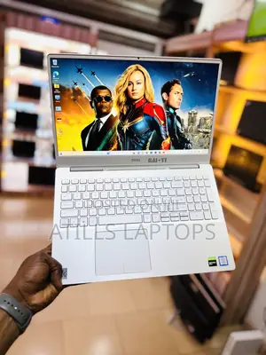 Laptop Dell Inspiron 15 7586 8GB Intel Core i7 SSD 512GB