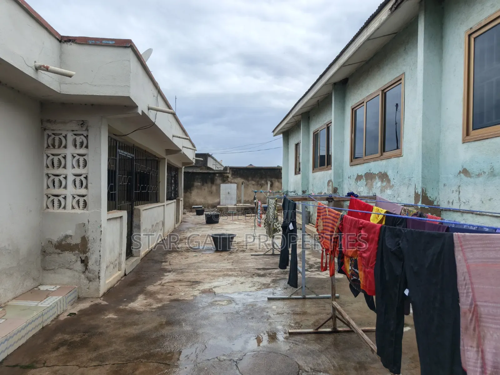 10bdrm House in Sepe Owusu Ansah, Kumasi Metropolitan for sale