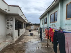 10bdrm House in Sepe Owusu Ansah, Kumasi Metropolitan for sale