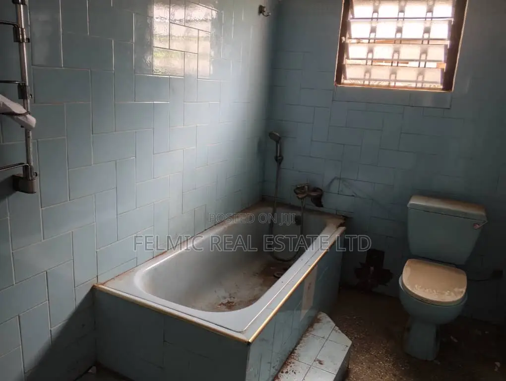 5bdrm House in Felmic Real Estate, Ofankor for sale